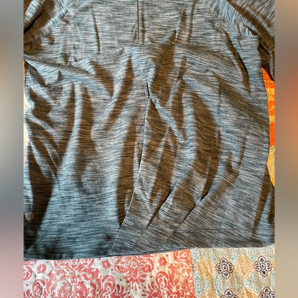 Lululemon top - Picture 4 of 5